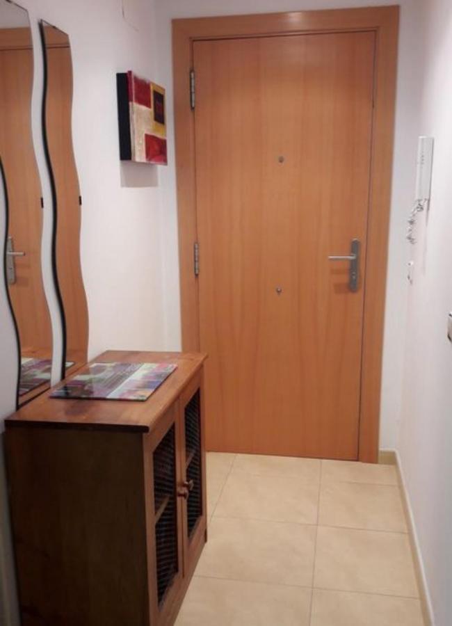 Apartamento En Segunda Linea De Mar, Wifi & A.C Cubelles Kültér fotó